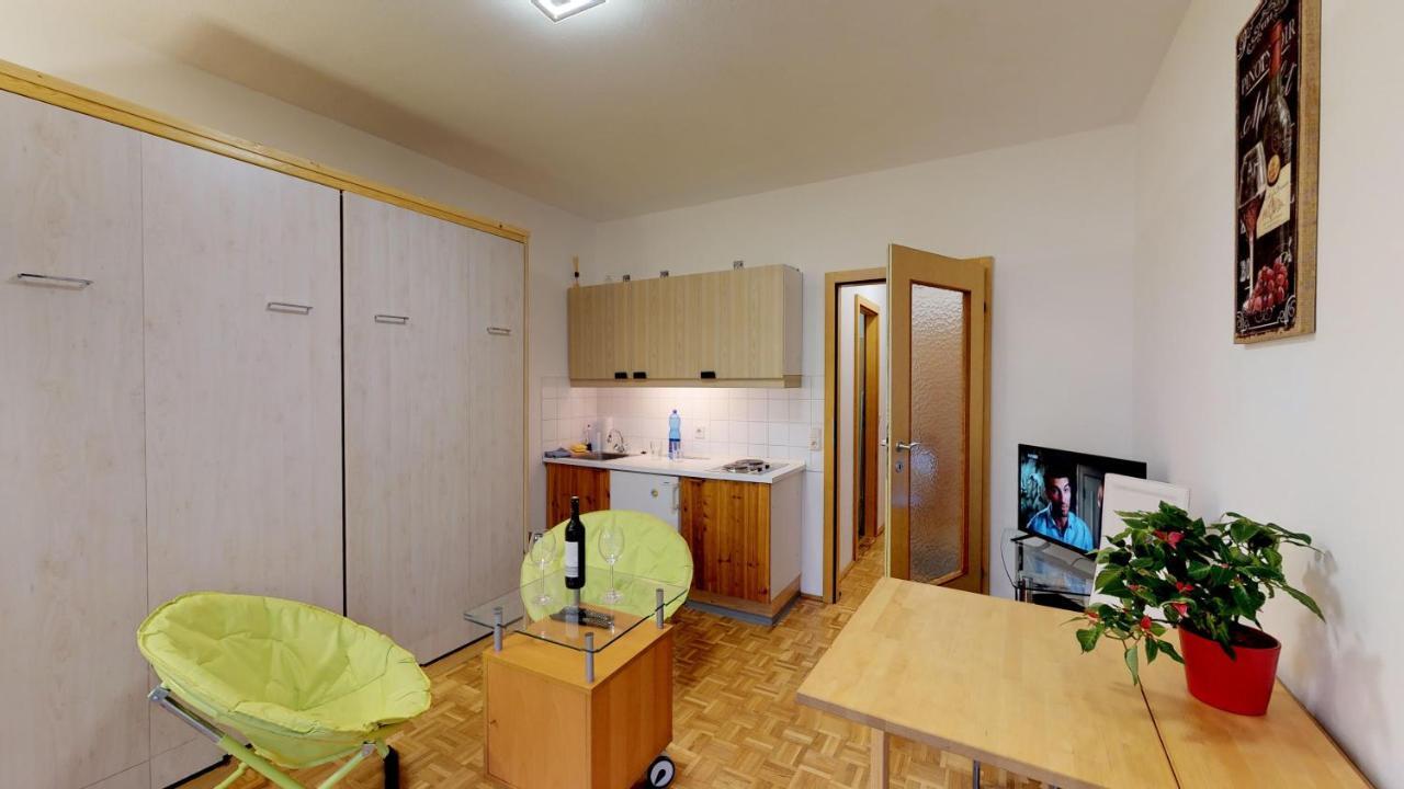 Vintage Garconiere Mit Balkon - 25 M2 Gmunden Exterior foto